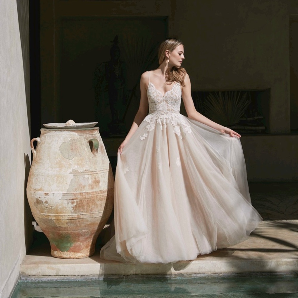 Watters Swan Wedding Dress. Altered.